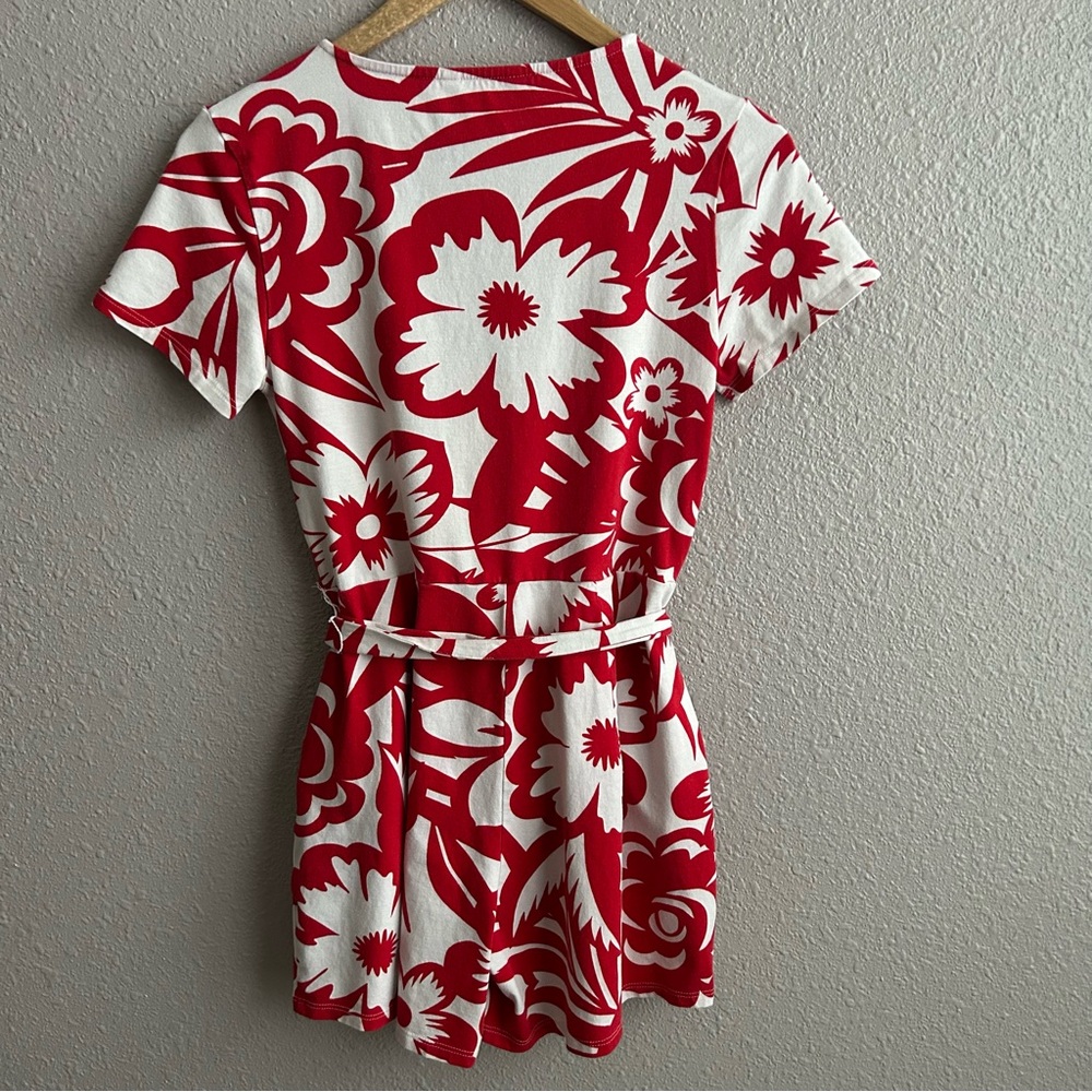Boden Caroline Red White Floral Jersey Knit Short Sleeve Wrap Jumpsuit Romper - Picture 3 of 9